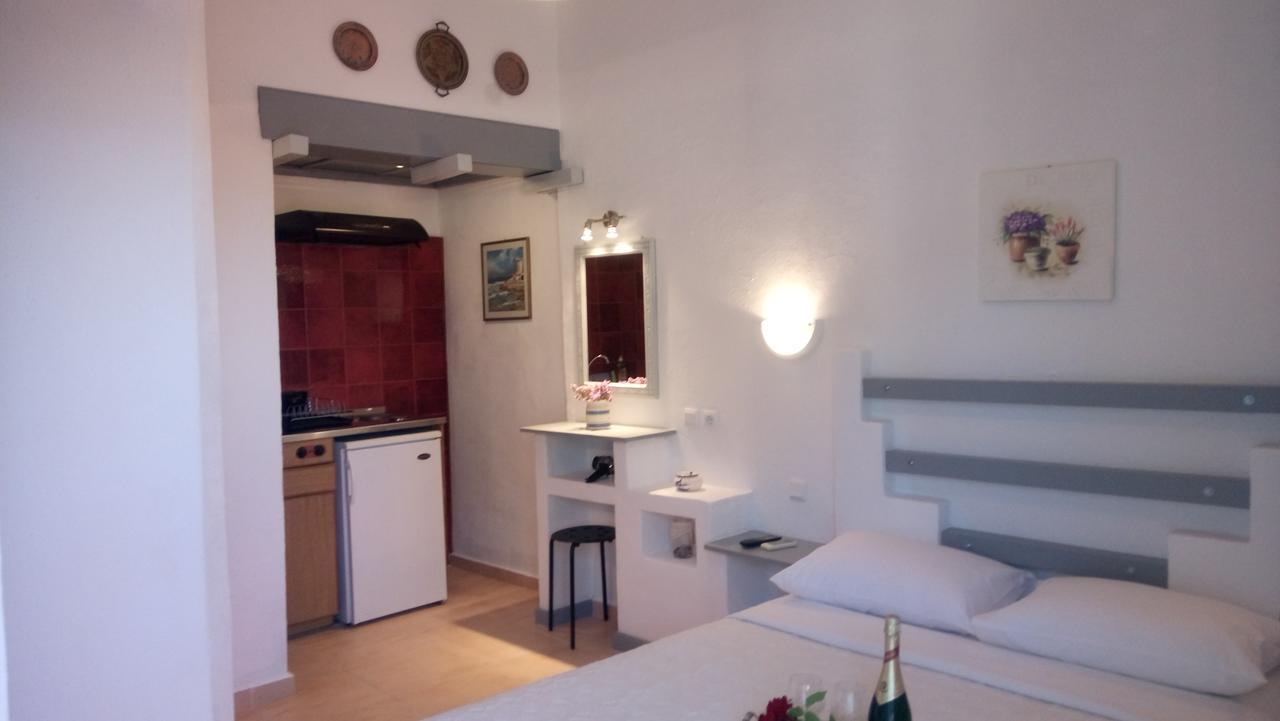 Skyros Koxilas Studios Dış mekan fotoğraf